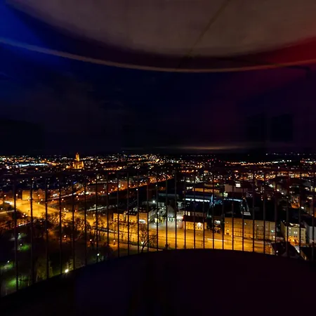 아파트 In Der 30. Etage, Tolle Aussicht, Zentral