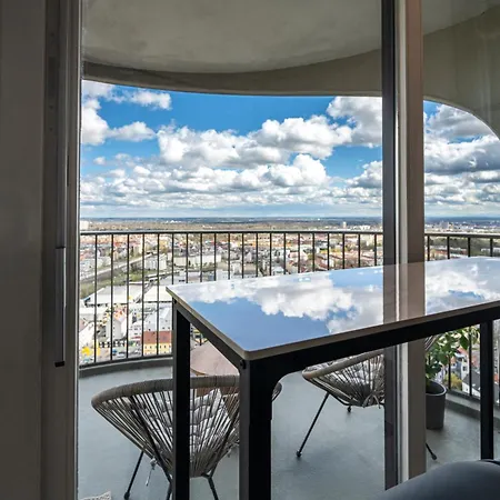 In Der 30. Etage, Tolle Aussicht, Zentral Daire Augsburg