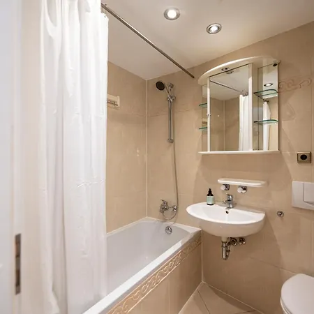 Apartmán In Der 30. Etage, Tolle Aussicht, Zentral Augsburg